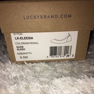 BNIB Lucky Brand Eleesia flats / Nude Sleek